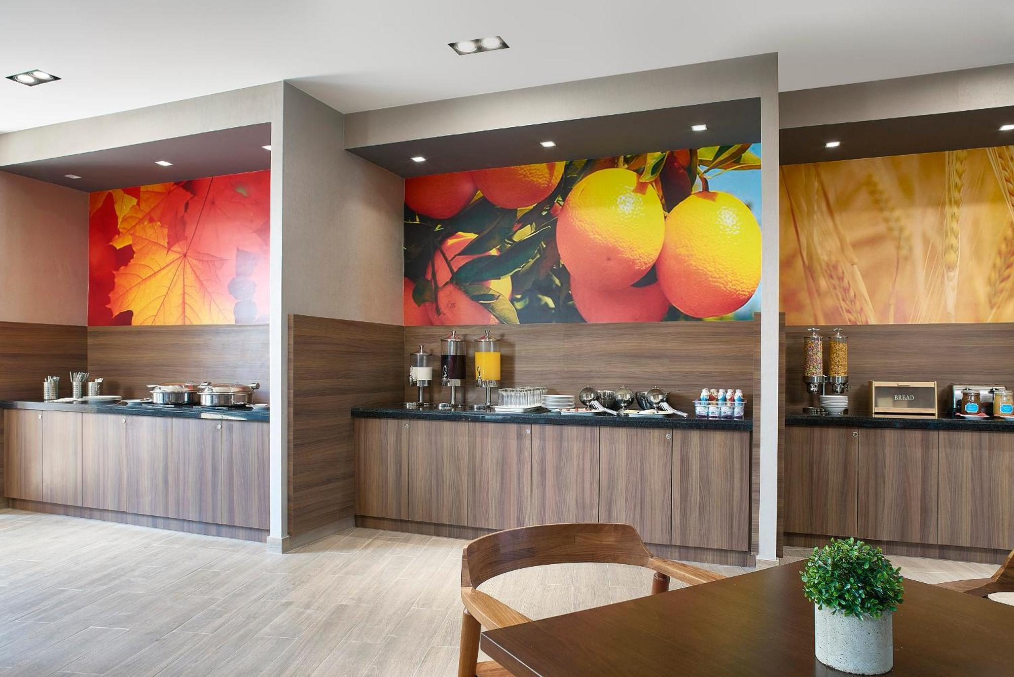 Hotel Fairfield & By Marriott